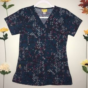 WonderWink Scrub Top